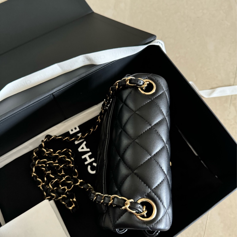 買到賺到🤍23年芯片款99新 正品全配 Chanel cf 17方胖子 黑金羊皮 香奈兒經典方胖-15
