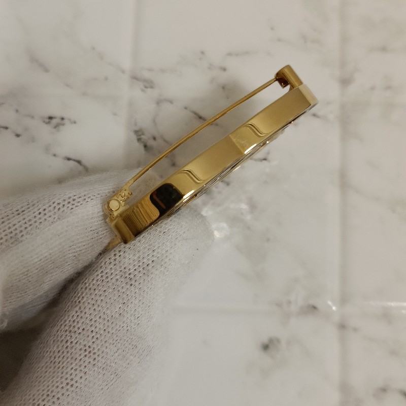 Chanel 香奈兒 鏤空 漫畫 雙C logo 琺瑯 黑金 胸針 別針 飾品-14