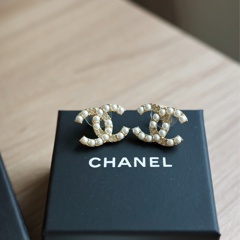 （sold❌) Chanel 香奈兒24a手工坊雙c珍珠水鑽耳針-1