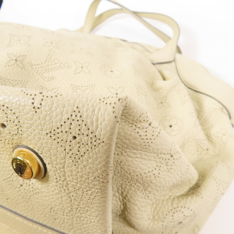 LOUIS VUITTON 【激減優惠】Mahina Cirrus MM金扣手挽袋米色-11