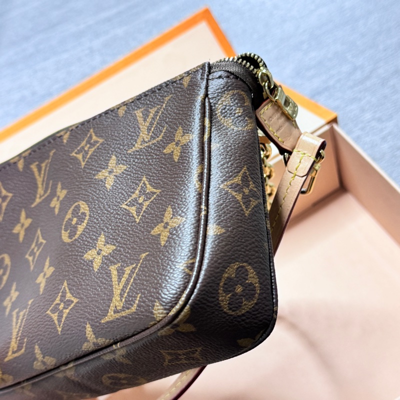 Lv大麻將包新款 可以斜背-6