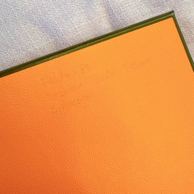 Hermès 愛馬仕|小馬吊飾 🐴 芝麻色+奶昔白+錦葵紫-5