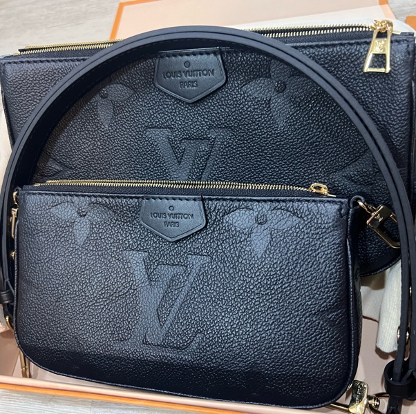 LV黑壓牛皮二合一包-5