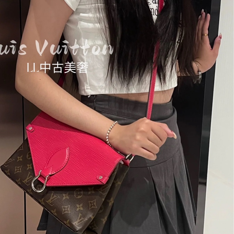 😍近新lv 經典老花拼接水波紋牛皮斜背包😀-0