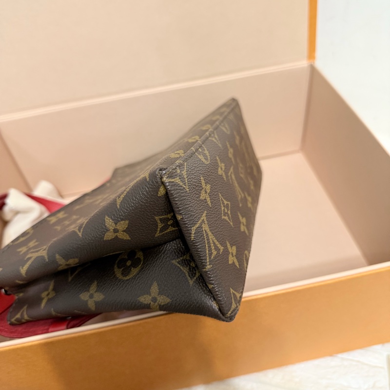 😍近新lv 經典老花拼接水波紋牛皮斜背包😀-16