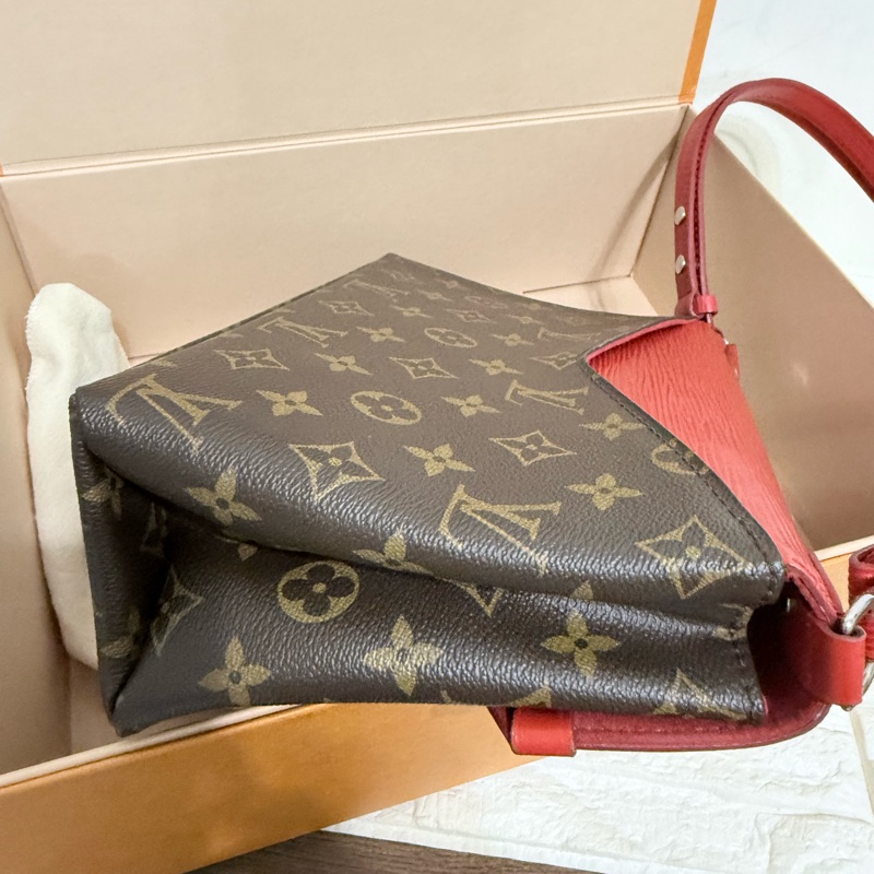 😍近新lv 經典老花拼接水波紋牛皮斜背包😀-18