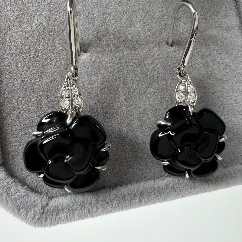CHANEL 黑瑪瑙山茶花鑽石耳環-3