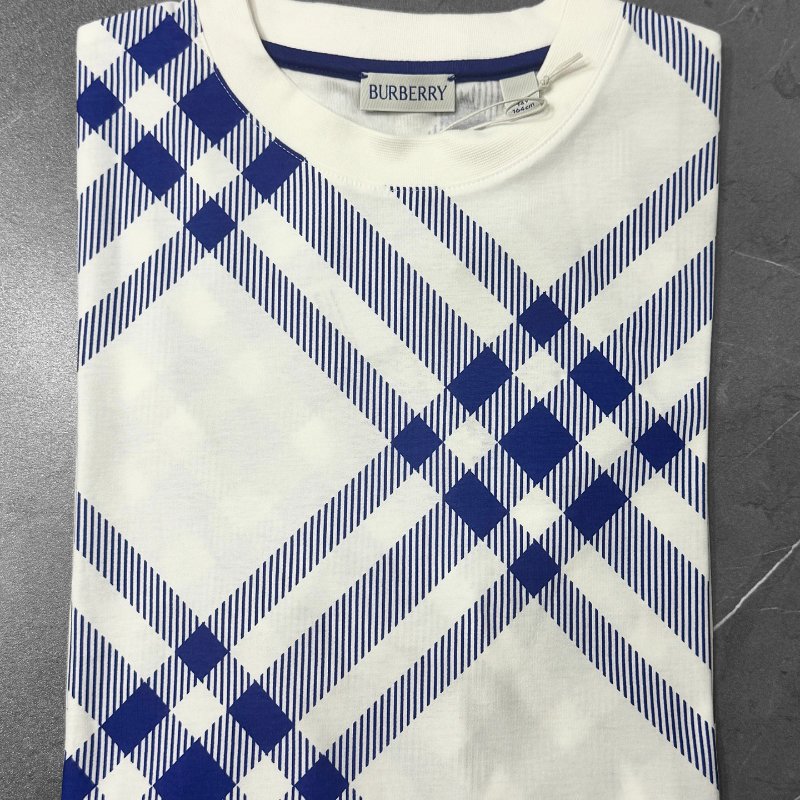 🤣 雙11到了，我的理智正式下線 💸【BURBERRY 巴寶莉】格紋棉質T 卹 騎士藍/ 鹽晶色-0