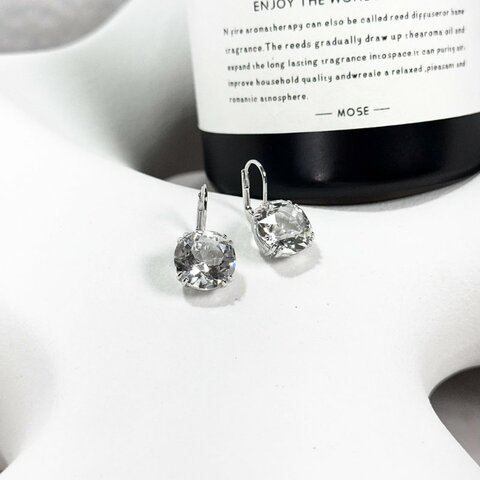 SWAROVSKI Millenia 水滴形耳環 圓形單鑽 鍍白金色
