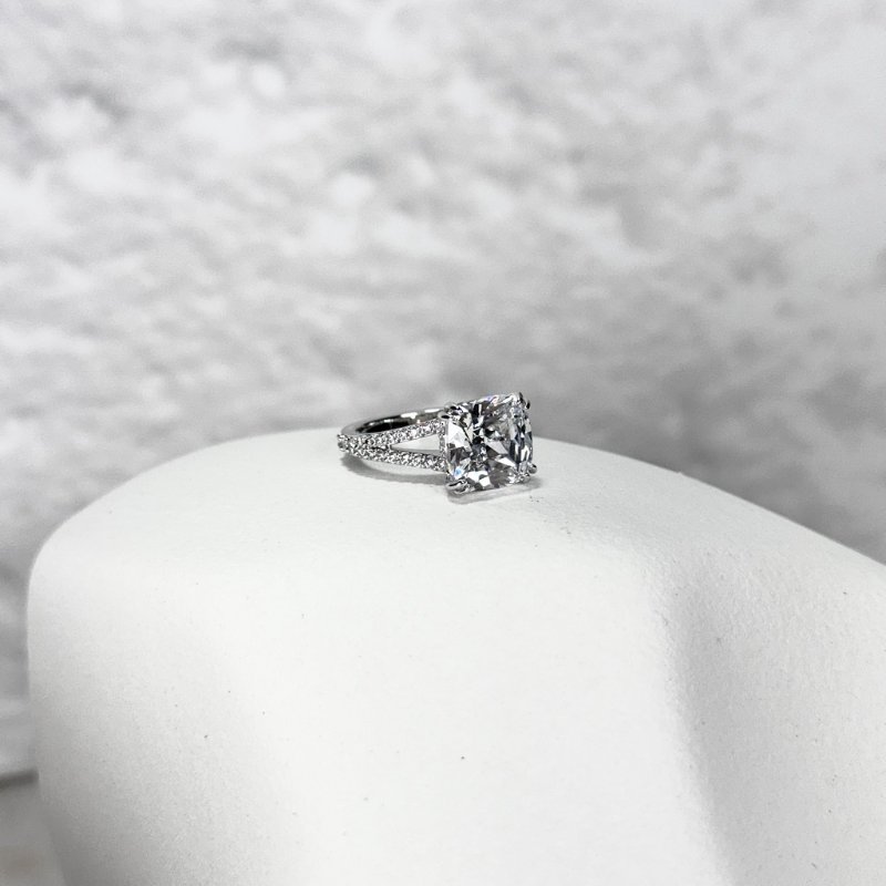 SWAROVSKI Stilla 方形主鑽 密鑲繞鑽戒指 鍍白金色-0