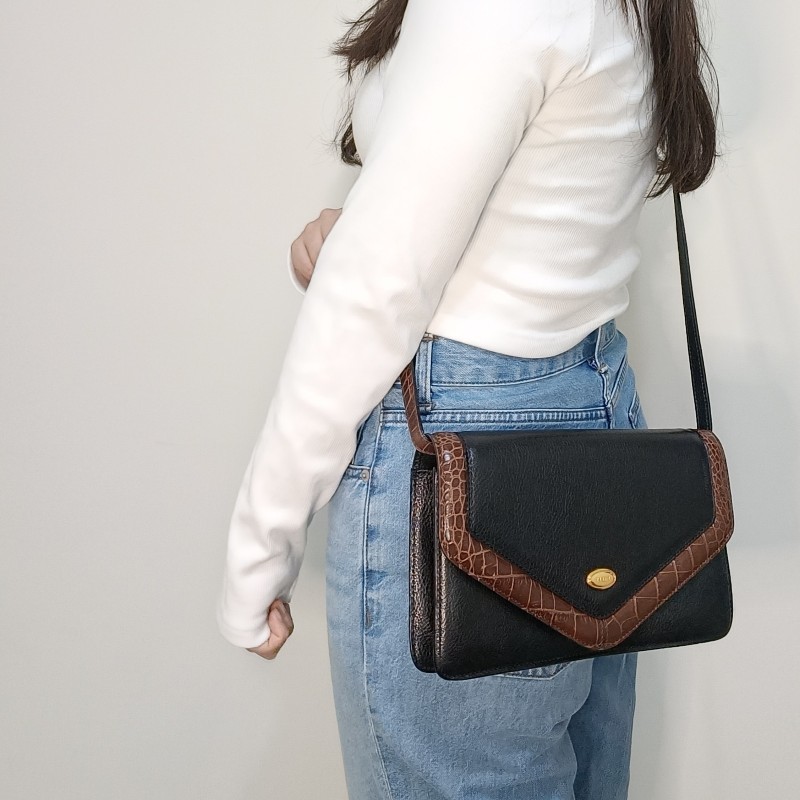 BALLY稀有復古鱷魚壓紋斜背/單肩包-3