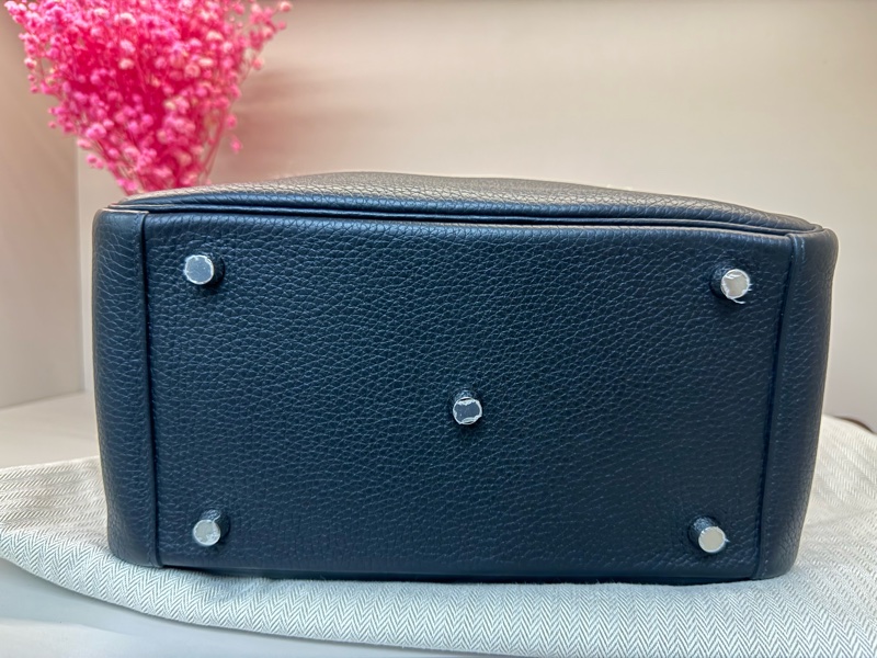 ❤️99新愛馬仕Hermes Lindy 26 黑銀 stamp D-1