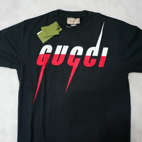 🔥 雙11全面開搶・全館折扣限時開啟！【GUCCI-古馳】徽標刀片印花設計T恤