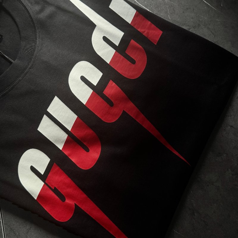 🔥 雙11全面開搶・全館折扣限時開啟!【GUCCI-古馳】徽標刀片印花設計T恤-4