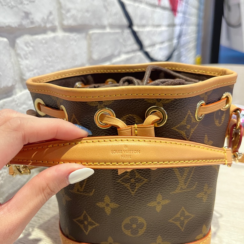近全新 正品 2024/02月底購入 精品LV nano noe LV迷你水桶包 限量稀有品 可斜背 可手提-3