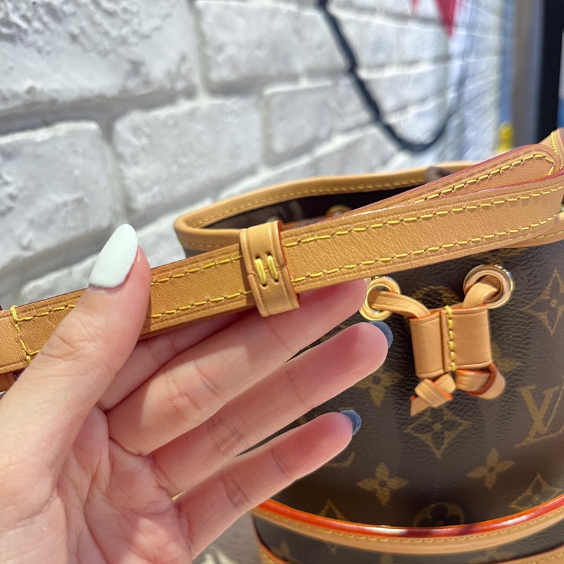 近全新 正品 2024/02月底購入 精品LV nano noe LV迷你水桶包 限量稀有品 可斜背 可手提-6