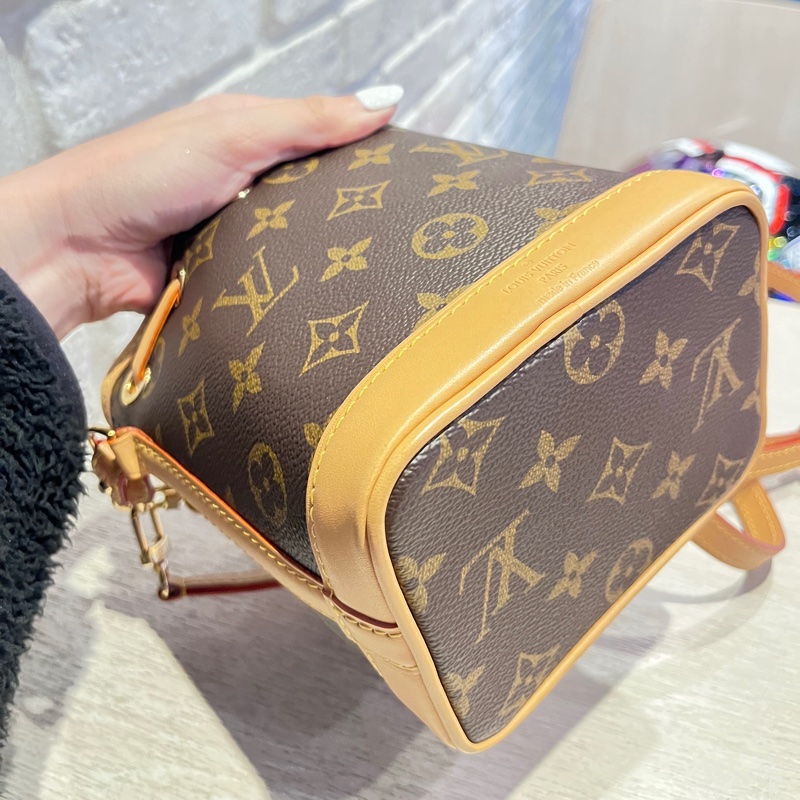 近全新 正品 2024/02月底購入 精品LV nano noe LV迷你水桶包 限量稀有品 可斜背 可手提-12