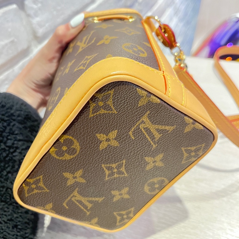 近全新 正品 2024/02月底購入 精品LV nano noe LV迷你水桶包 限量稀有品 可斜背 可手提-13