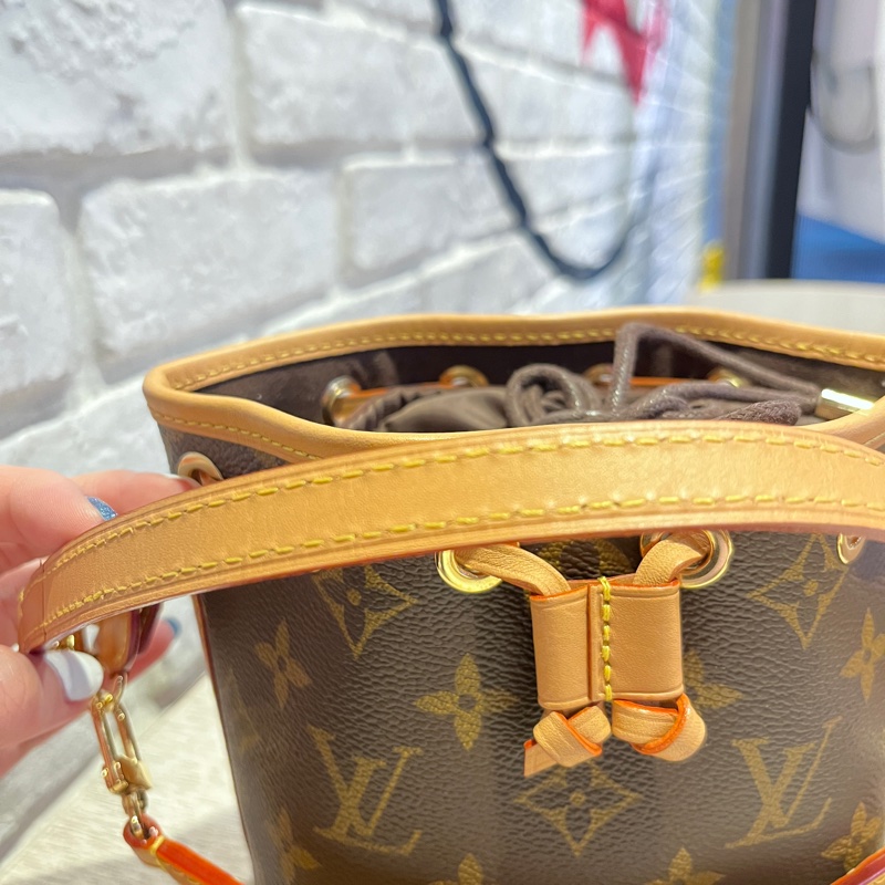 近全新 正品 2024/02月底購入 精品LV nano noe LV迷你水桶包 限量稀有品 可斜背 可手提-20