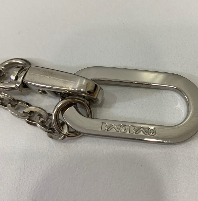 ISSEY MIYAKE 三宅一生 BAOBAO FLIPPER系列 亮面三角格 附鍊帶 零錢包 卡包 手拿包 錢包-8