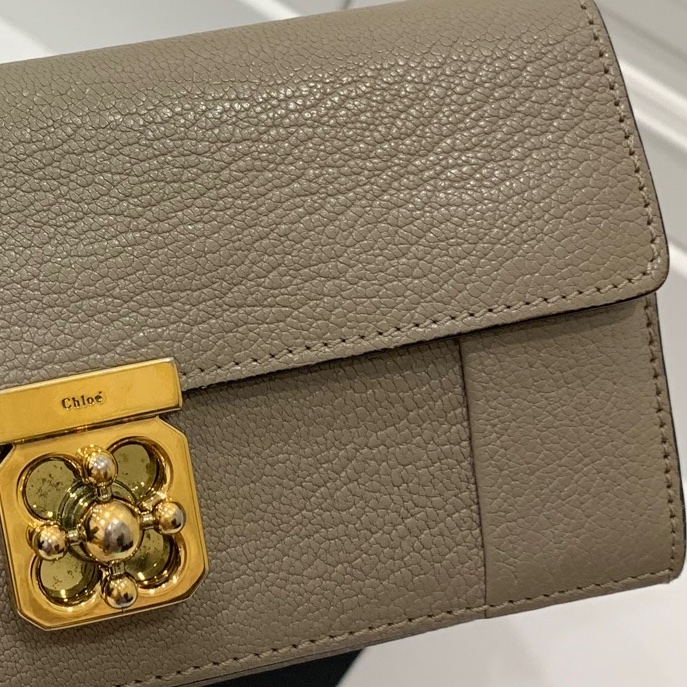 CHLOE 灰 扣式 長夾 皮夾 錢包 皮包 手拿包 零錢包-17