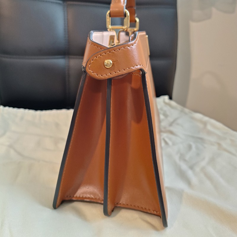 FENDI 芬迪躲貓貓 peekaboo ISeeU 焦糖色 金棕色 手提包 單肩包 斜背包-11