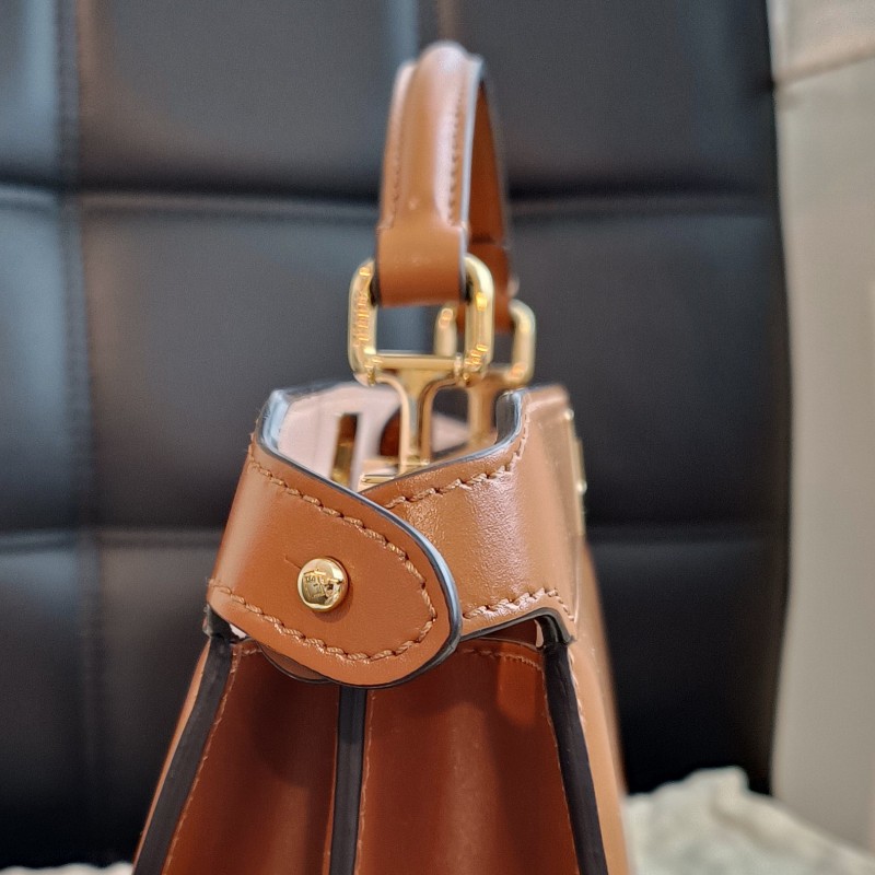 FENDI 芬迪躲貓貓 peekaboo ISeeU 焦糖色 金棕色 手提包 單肩包 斜背包-17