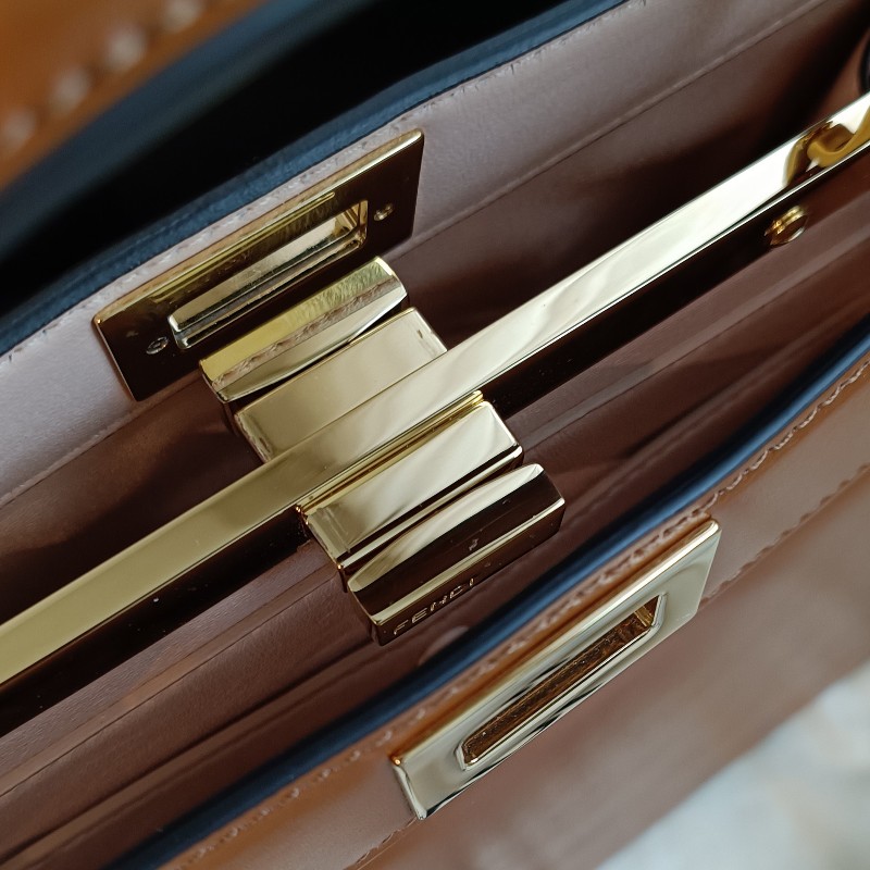 FENDI 芬迪躲貓貓 peekaboo ISeeU 焦糖色 金棕色 手提包 單肩包 斜背包-22