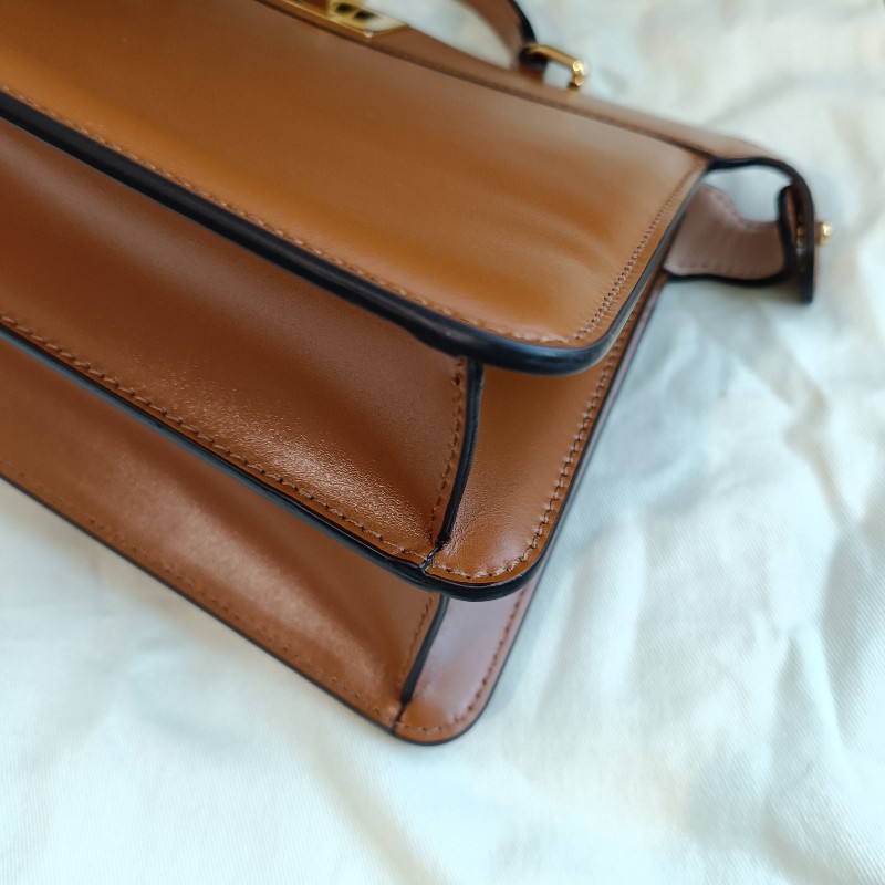 FENDI 芬迪躲貓貓 peekaboo ISeeU 焦糖色 金棕色 手提包 單肩包 斜背包-33