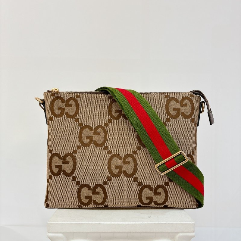 GUCCI 棕色大G LOGO帆布斜背包-0