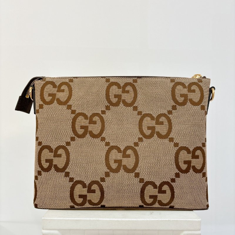 GUCCI 棕色大G LOGO帆布斜背包-1