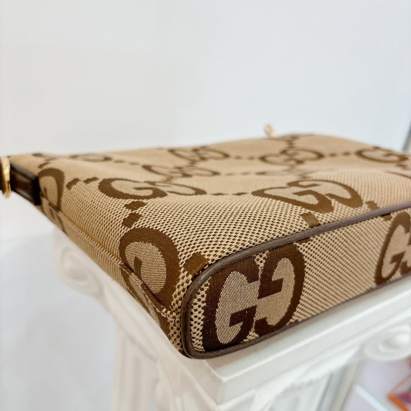 GUCCI 棕色大G LOGO帆布斜背包-7