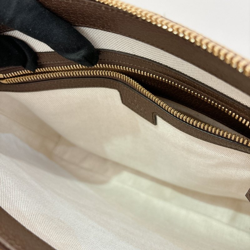 GUCCI 棕色大G LOGO帆布斜背包-10
