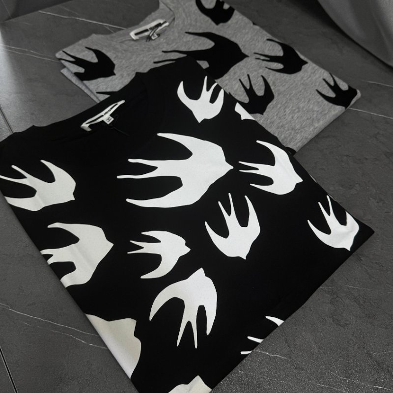 💫 雙11年度回饋・最強優惠登場 💫【MCQ】經典燕子 印花棉質T恤 黑-3