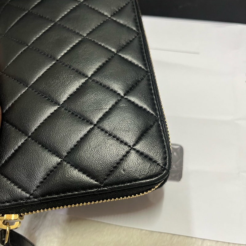 Chanel經典黑金拉鍊長夾-35