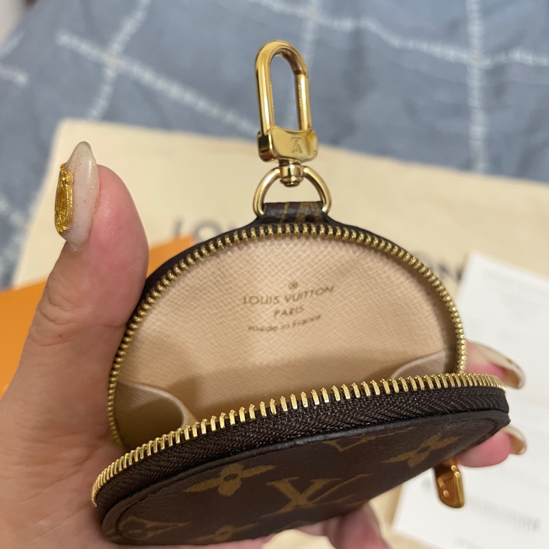 LOUIS VUITTON經典老花 圓型拉鍊零錢包 圓餅包-7