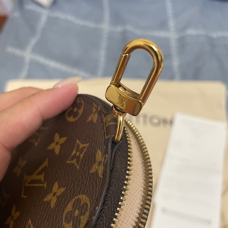 LOUIS VUITTON經典老花 圓型拉鍊零錢包 圓餅包-8