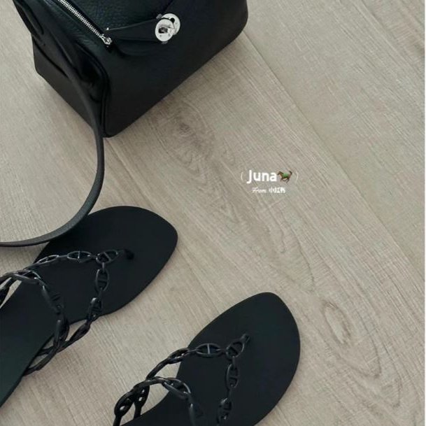 雙11購物節 黃金尺寸 現貨商品 全新商品 台灣購證 Hermes  豬鼻黑色夾腳拖鞋 38號-3