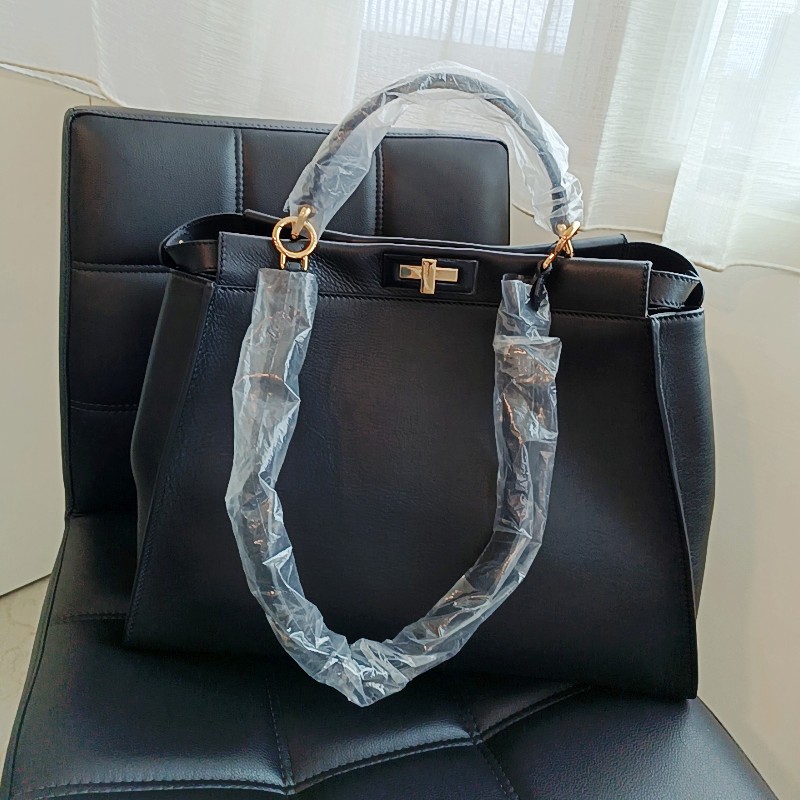 FENDI 芬迪 躲貓貓 peekaboo 黑色 金扣 手提包 肩背包-5