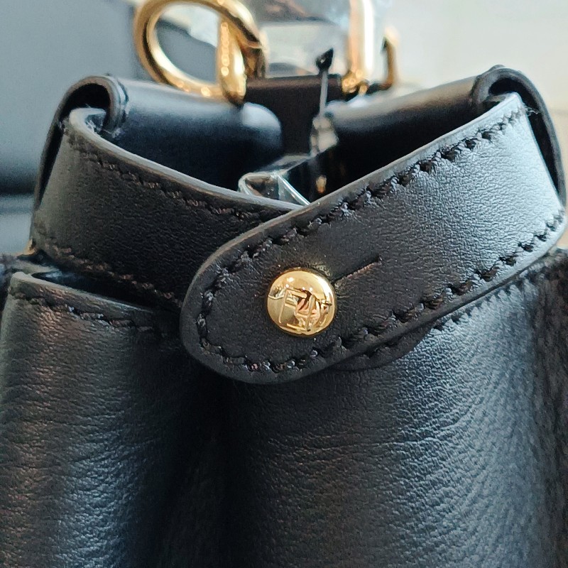 FENDI 芬迪 躲貓貓 peekaboo 黑色 金扣 手提包 肩背包-16