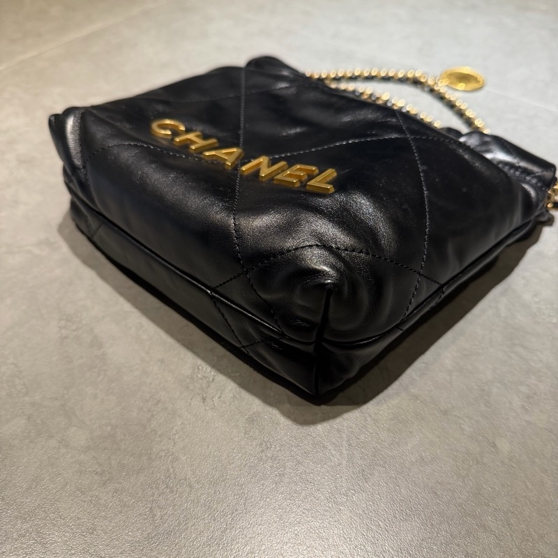 ♡ CHANEL 香奈兒 爆款迷你22 經典黑金-9