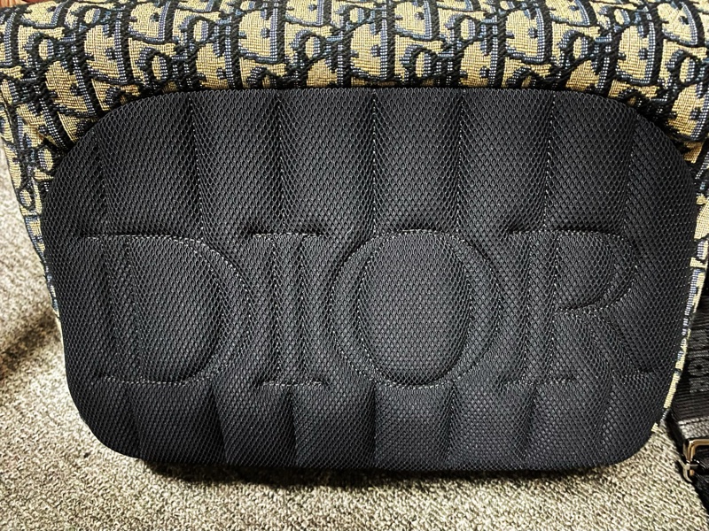 DIOR迪澳DIOR EXPLORER老花帆布郵差包 斜挎包（保留）-1