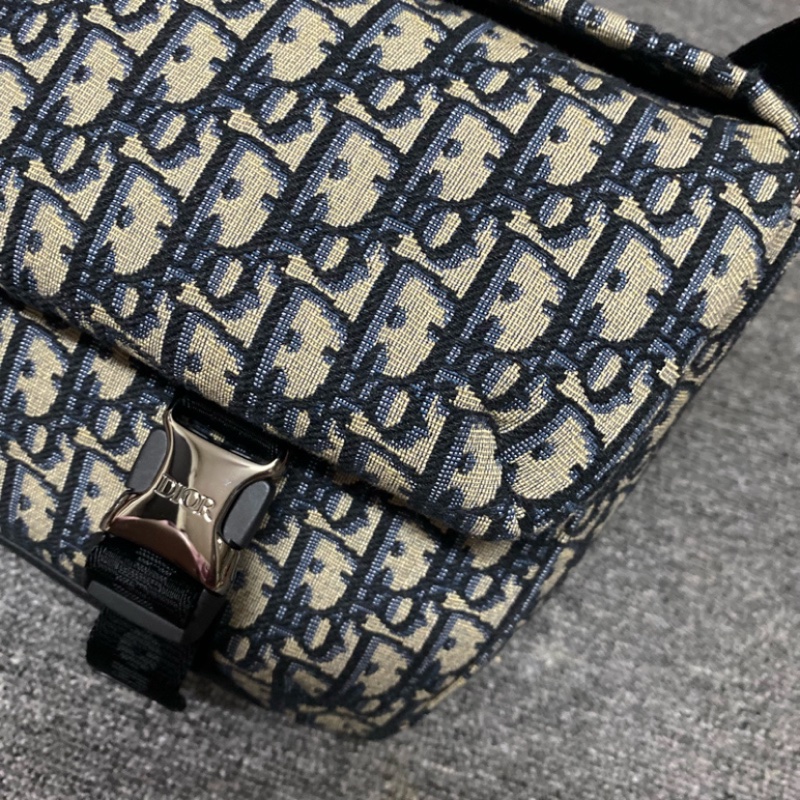 DIOR迪澳DIOR EXPLORER老花帆布郵差包 斜挎包（保留）-7
