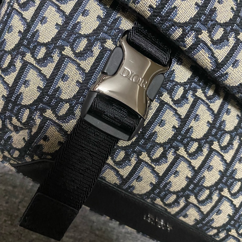 DIOR迪澳DIOR EXPLORER老花帆布郵差包 斜挎包（保留）-35