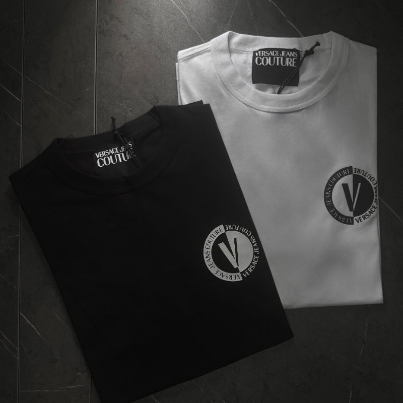 🤣 雙11到了，我的理智正式下線 💸【VERSACE-凡賽斯】胸口小LOGO設計T恤 白-1