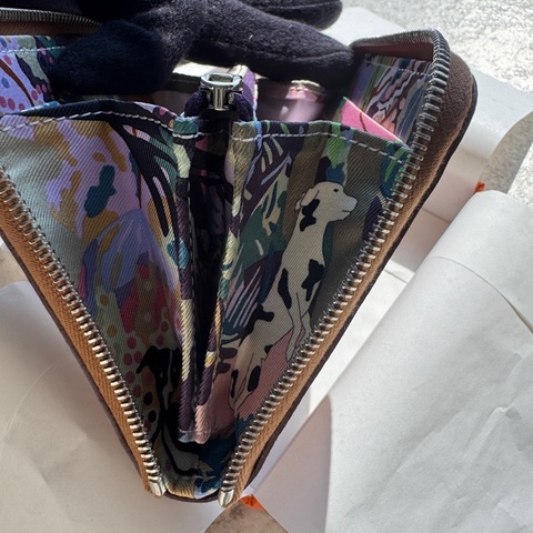 Hermès 愛馬仕絲巾短夾 Silk in金棕 狗來富