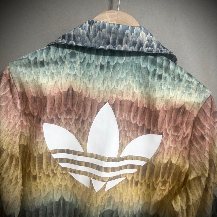 Adidas original x the farm 粉彩羽毛立領運動外套 三條紋印花夾克 女 L-5