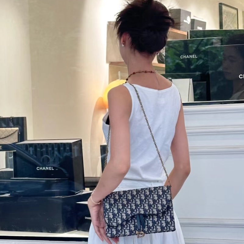 Dior老花大號鏈條包-26