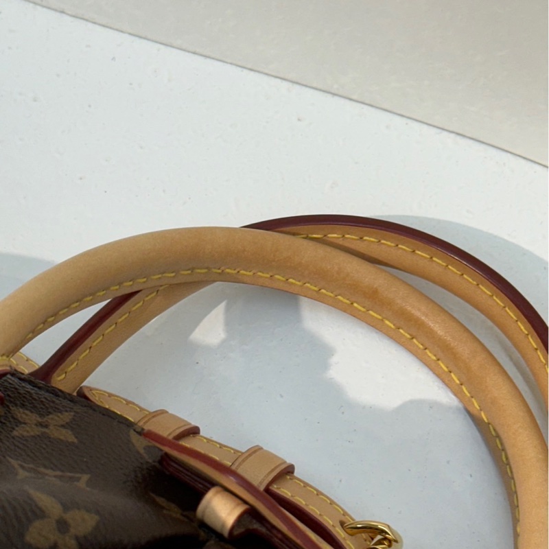 LOUIS VUITTON Boetie餃子包 PM-11