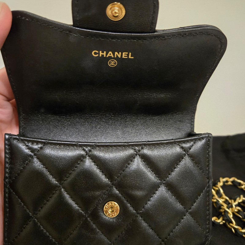CHANEL 21K 小公文包｜黑金羊皮 mini top handle｜手提斜背兩用-43